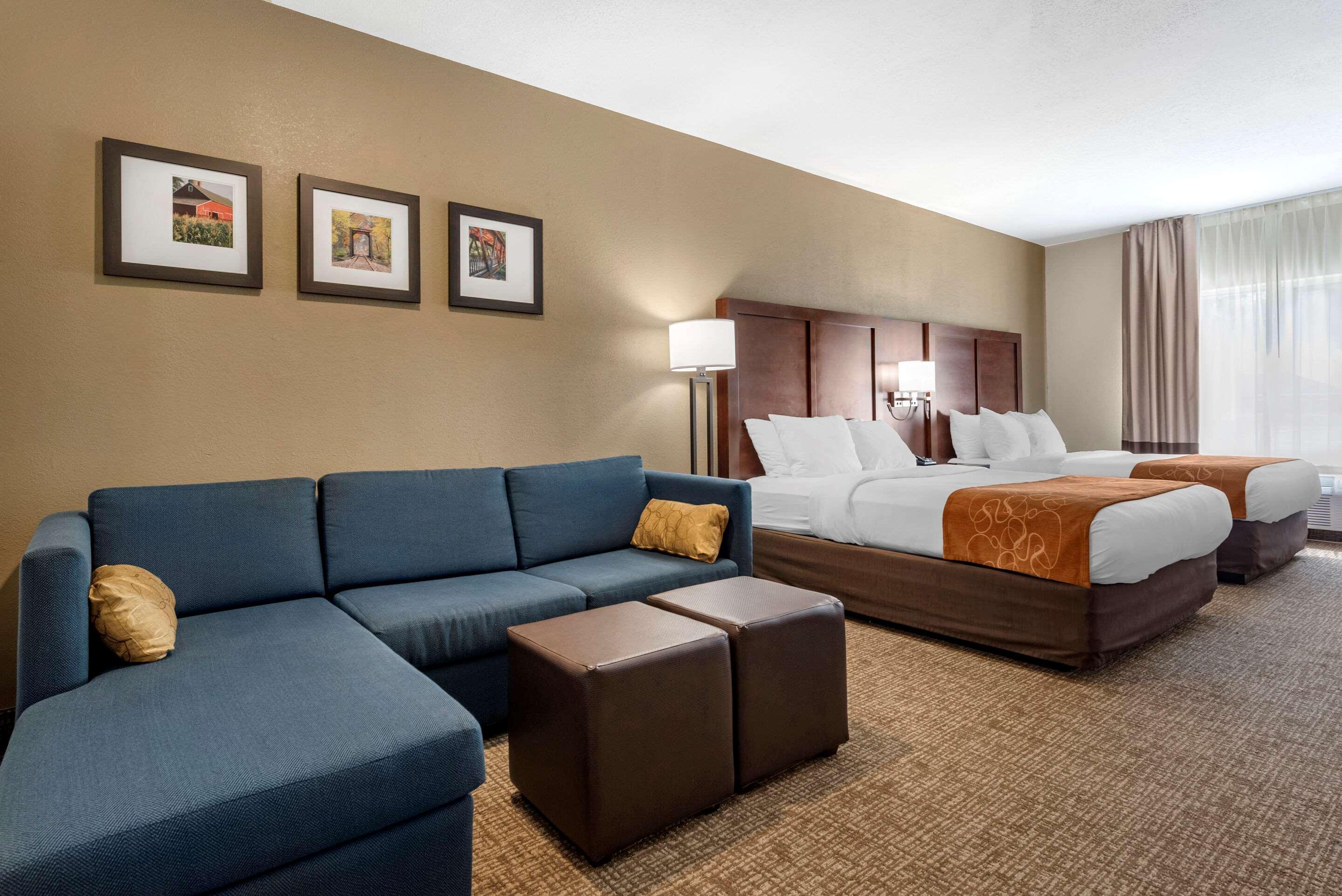 Comfort Suites Auburn Near I-69 מראה חיצוני תמונה